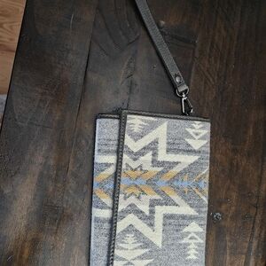 Geometric Wool Pattern Wristlet